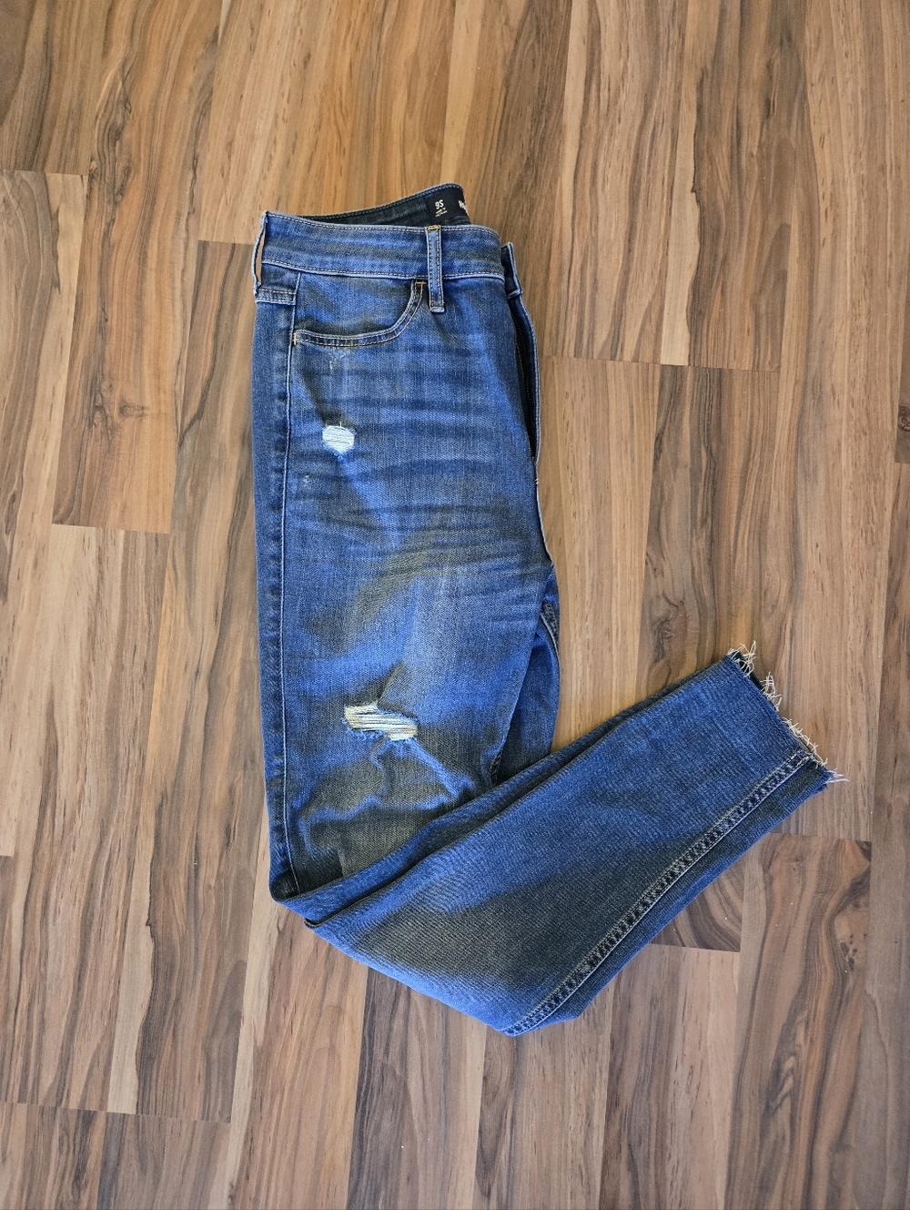 Hollister Ultra High Rise Super Skinny Jeans Distressed Dark Wash Size 9R